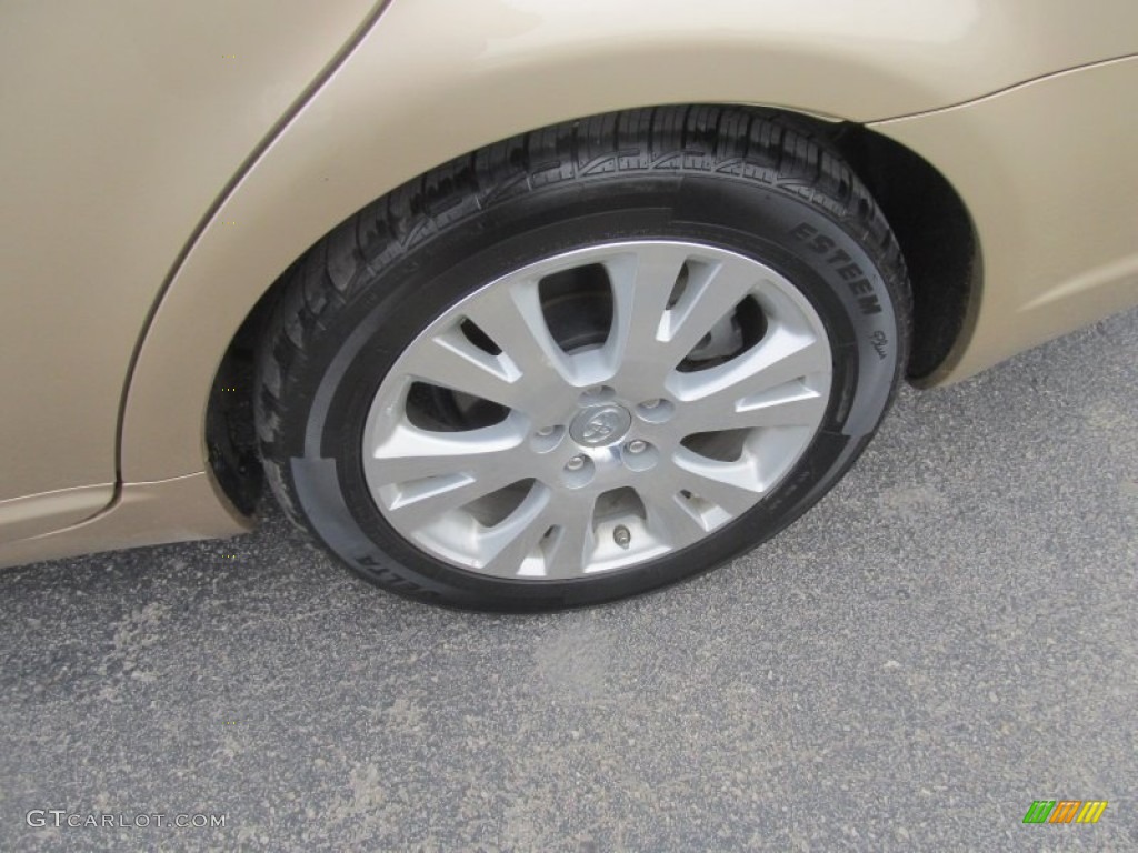 2010 Avalon XLS - Sandy Beach Metallic / Ivory photo #3