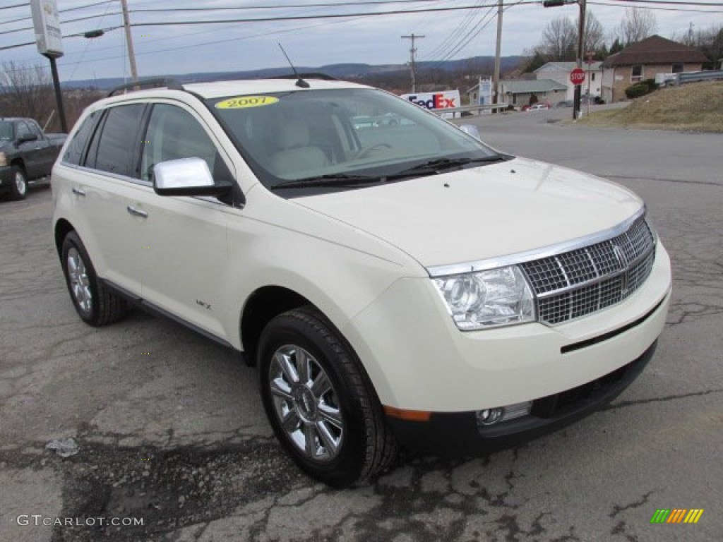 2007 MKX AWD - Creme Brulee Metallic / Medium Camel photo #10