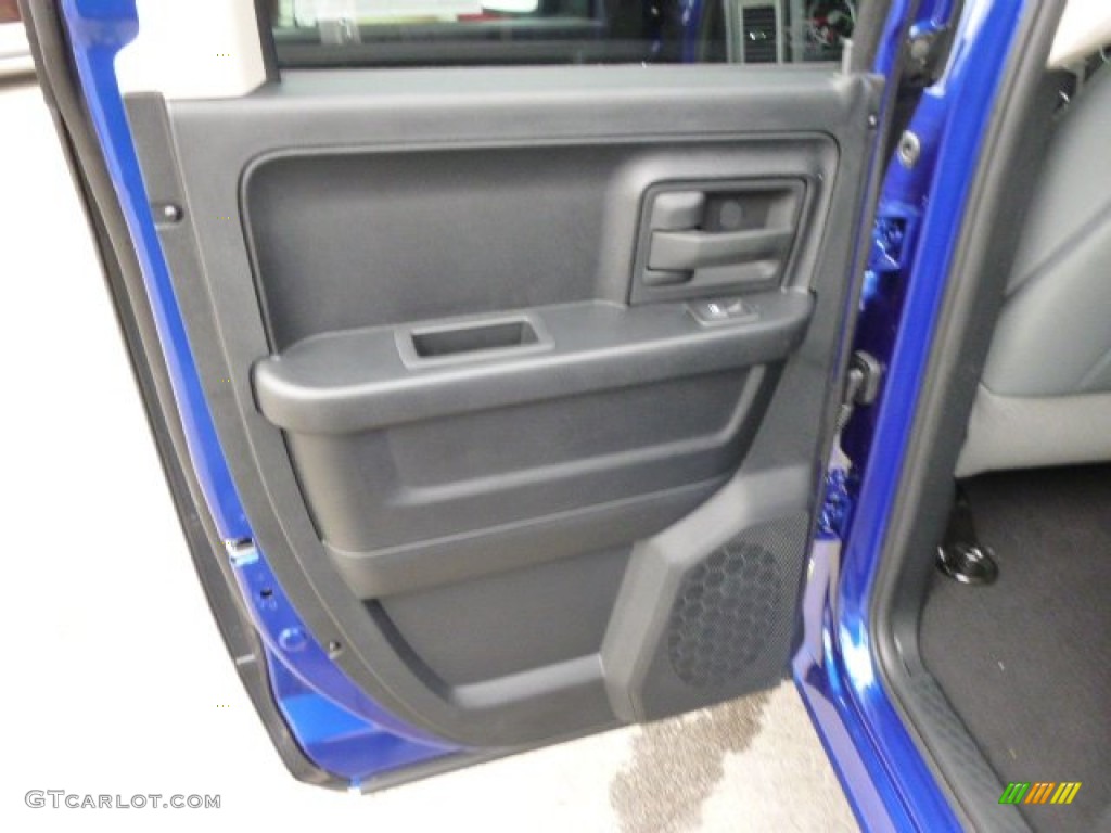 2014 1500 Express Quad Cab 4x4 - Blue Streak Pearl Coat / Black/Diesel Gray photo #13