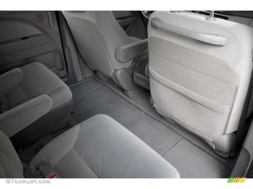 2010 Odyssey LX - Alabaster Silver Metallic / Gray photo #22