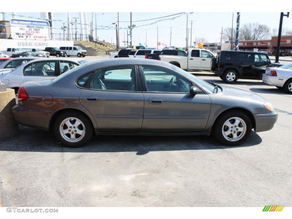 2004 Taurus SES Sedan - Dark Shadow Grey Metallic / Medium Graphite photo #2