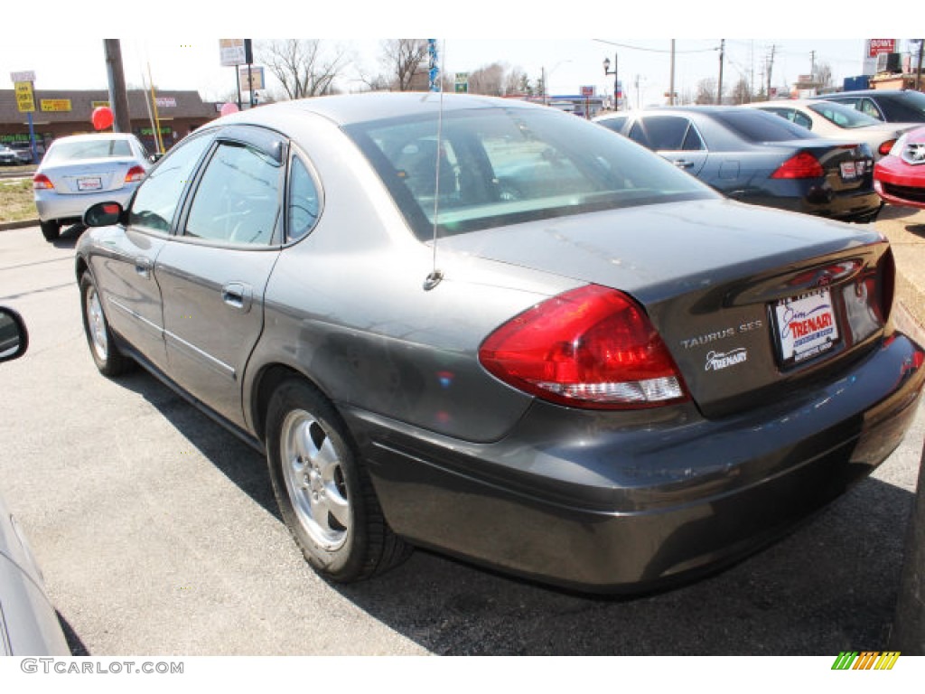 2004 Taurus SES Sedan - Dark Shadow Grey Metallic / Medium Graphite photo #3