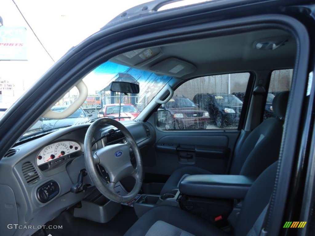 2005 Explorer Sport Trac XLT 4x4 - Black Clearcoat / Medium Dark Flint photo #10