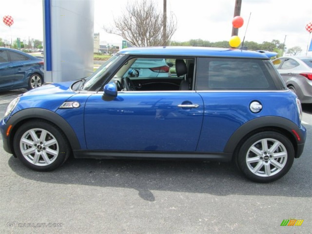 2013 Cooper S Hardtop - Lightning Blue Metallic / Carbon Black photo #3