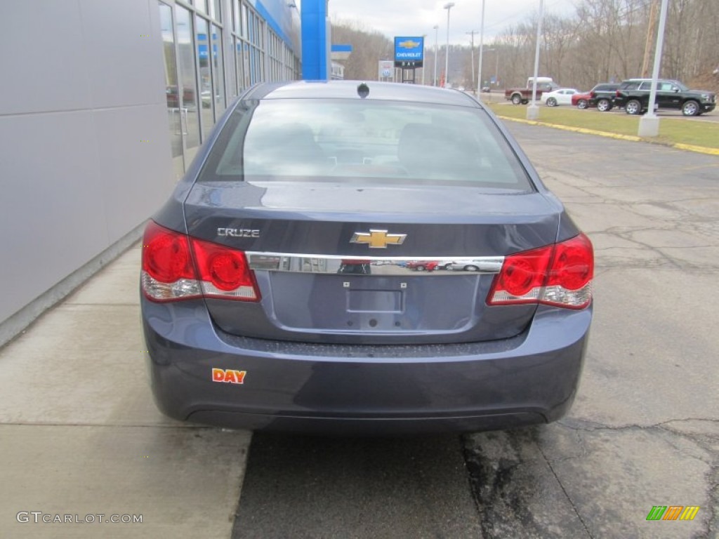 2014 Cruze LS - Atlantis Blue Metallic / Jet Black/Medium Titanium photo #4