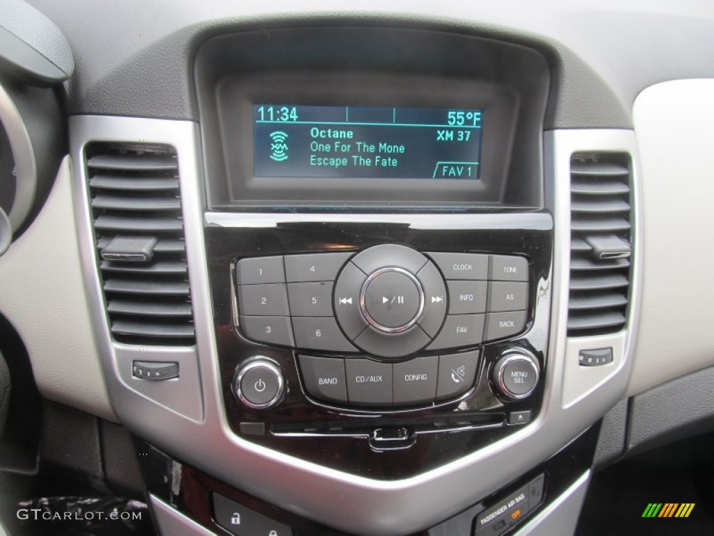 2014 Cruze LS - Atlantis Blue Metallic / Jet Black/Medium Titanium photo #15