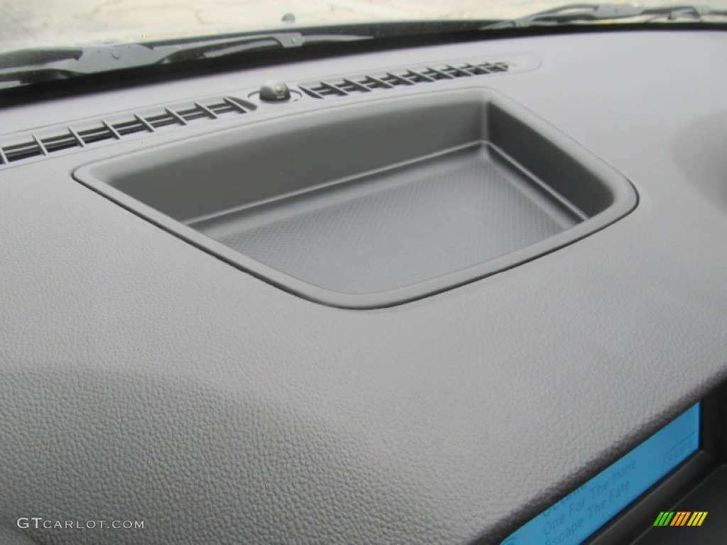 2014 Cruze LS - Atlantis Blue Metallic / Jet Black/Medium Titanium photo #18