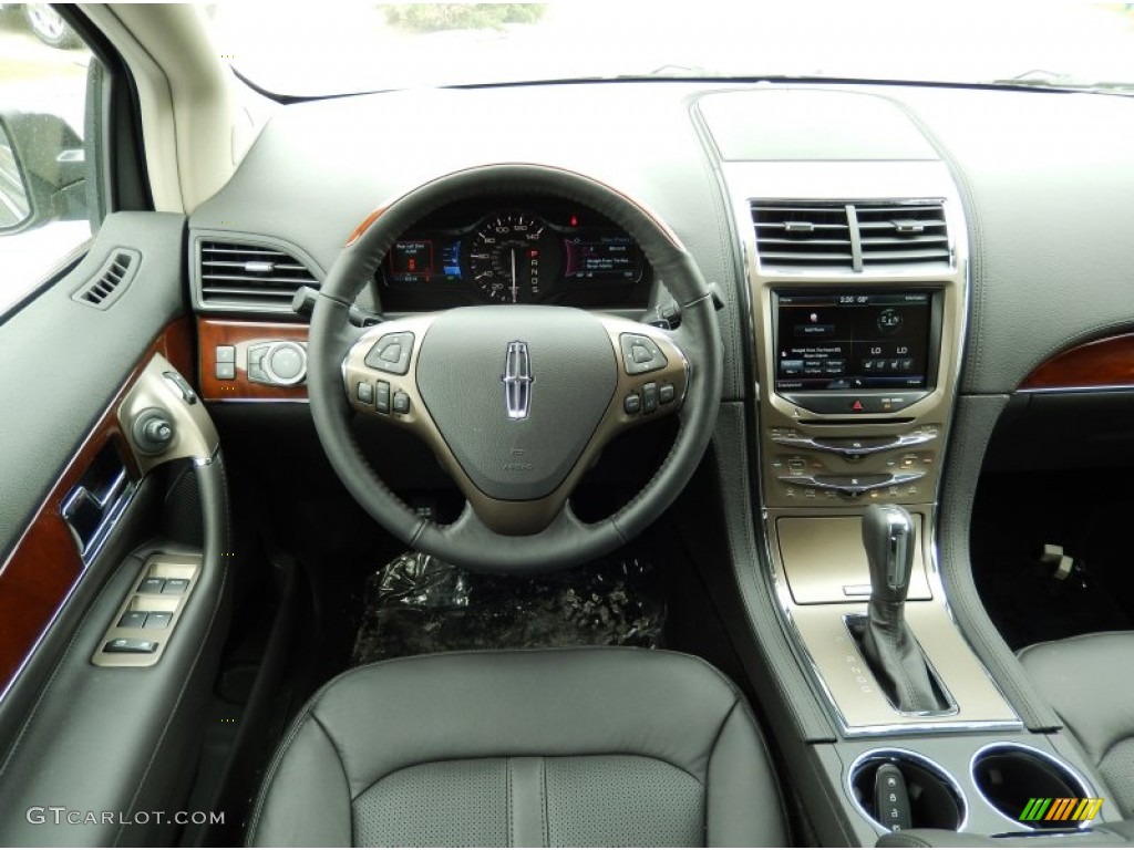 2014 Lincoln MKX FWD Charcoal Black Dashboard Photo #91961948