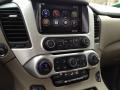 2015 GMC Yukon SLT 4WD Controls