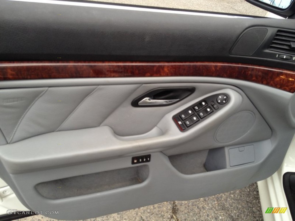 2002 BMW 5 Series 525i Sedan Door Panel Photos
