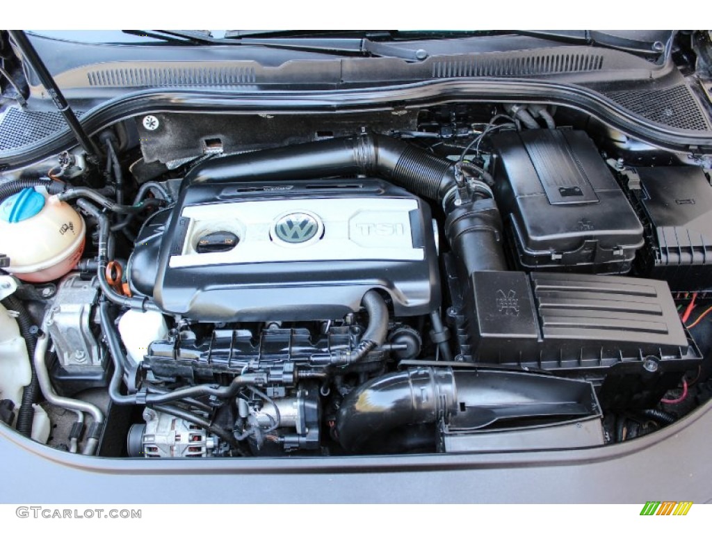 2010 Volkswagen CC Sport Engine Photos