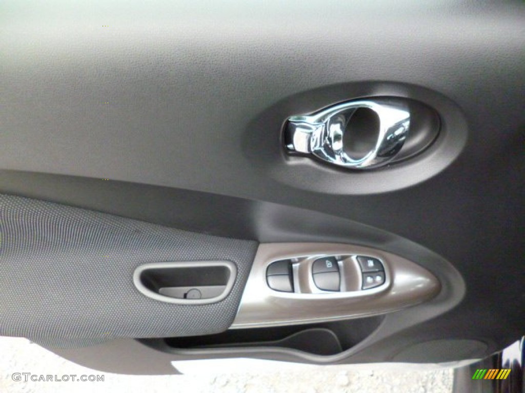 2014 Juke S AWD - Bordeaux Black / Black photo #17