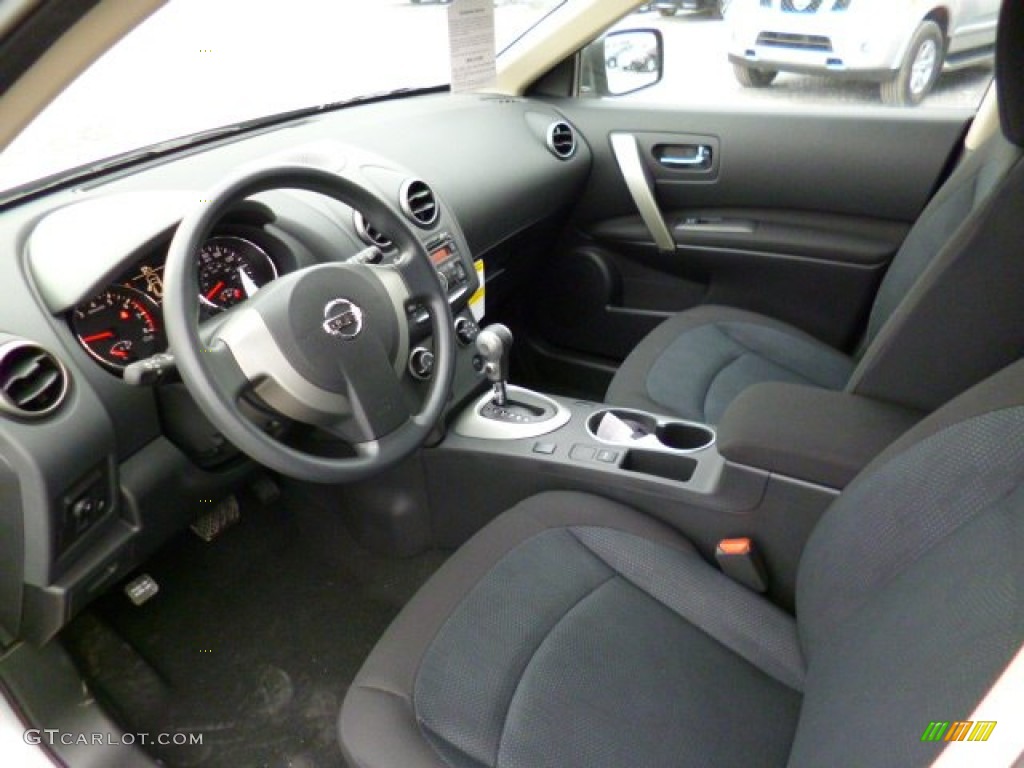 Black Interior 2014 Nissan Rogue Select S Photo #91971962