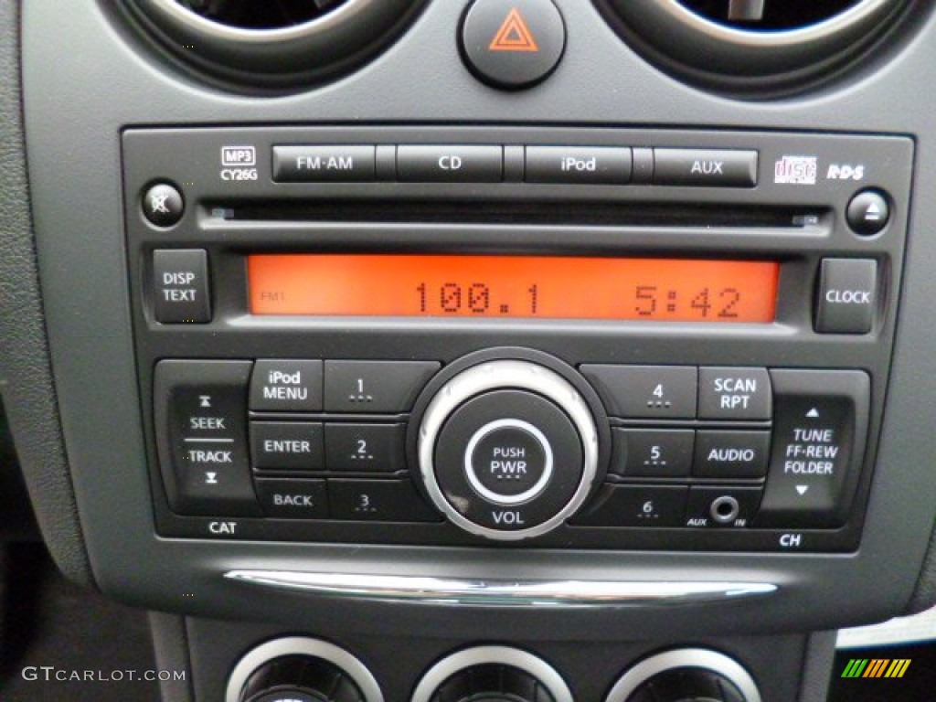 2014 Nissan Rogue Select S Audio System Photo #91971986