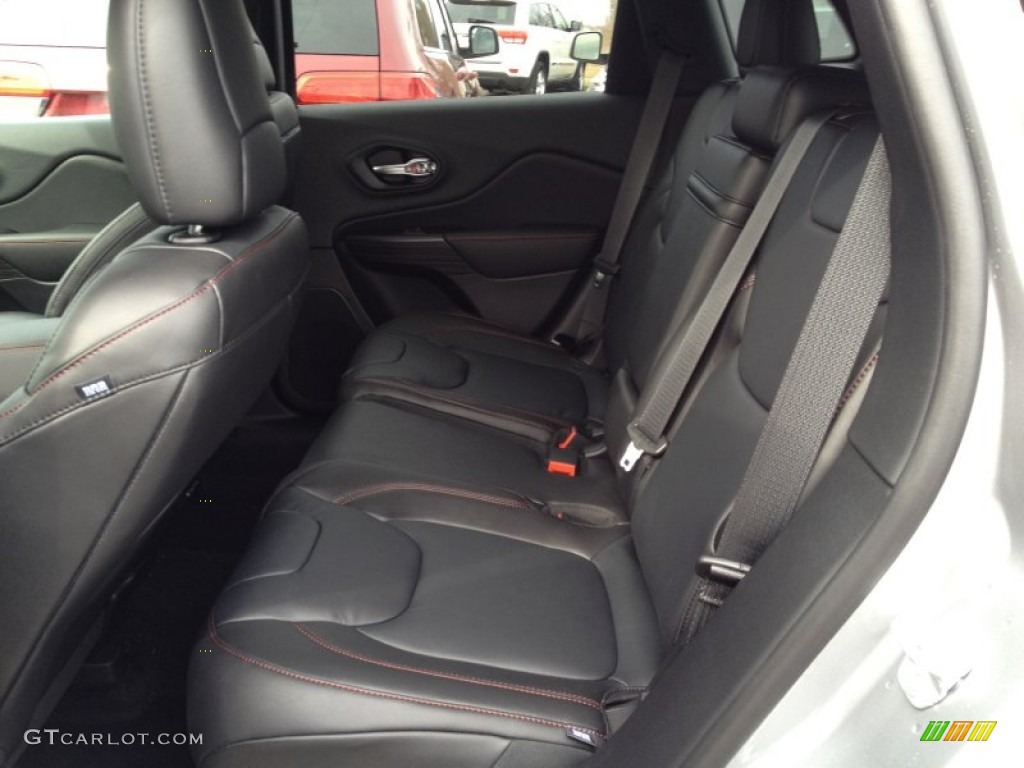 2014 Jeep Cherokee Trailhawk 4x4 Rear Seat Photo #91977857