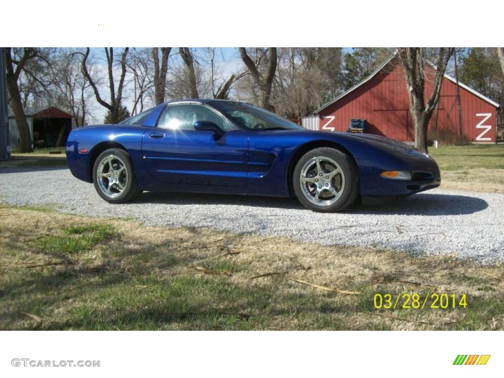 2004 Corvette Coupe - LeMans Blue Metallic / Light Gray photo #2