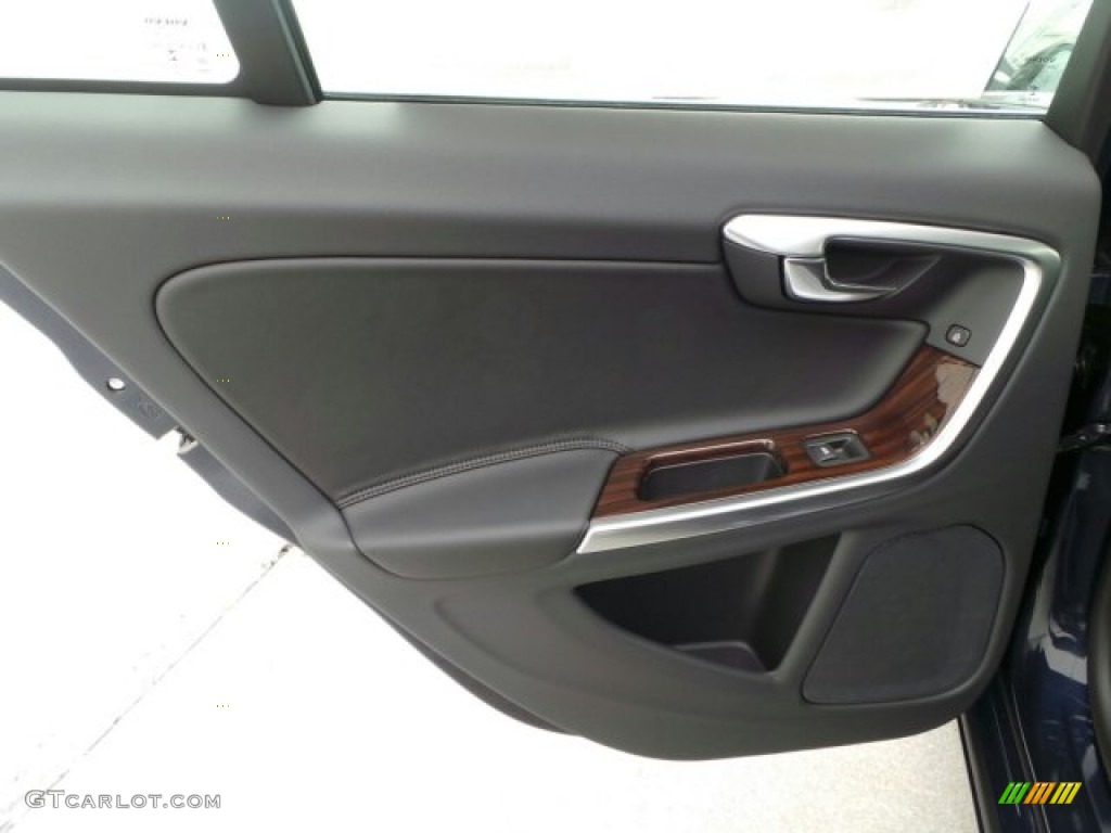 2015 Volvo S60 T5 Drive-E Off-Black Door Panel Photo #91987893