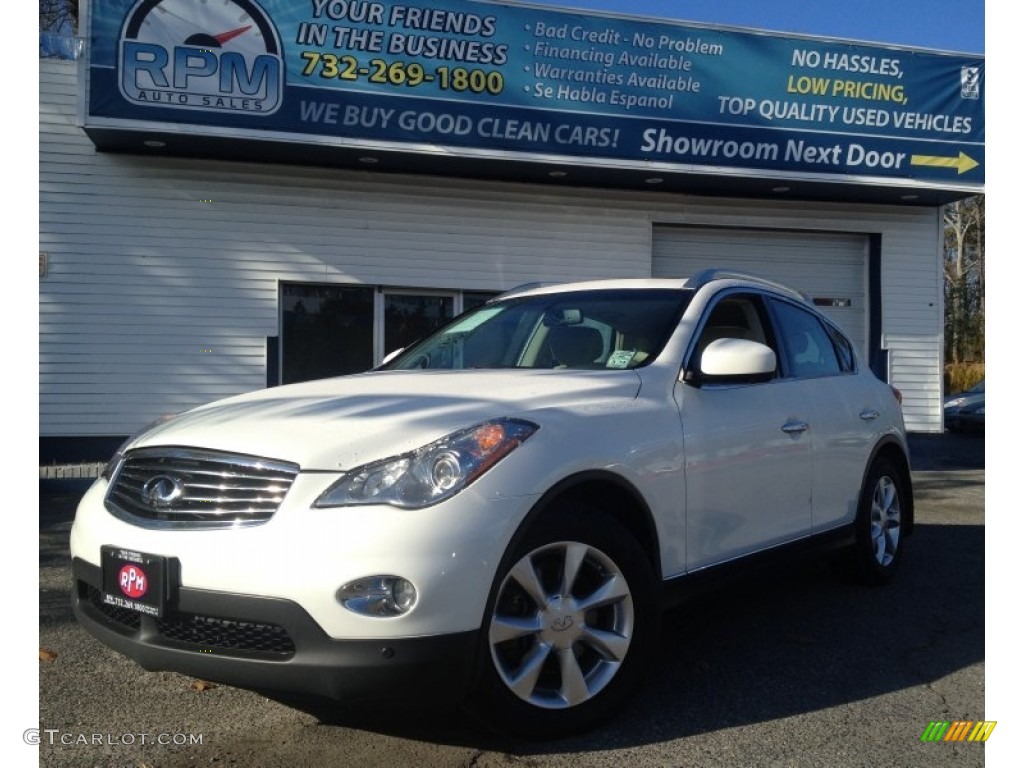 Moonlight White Infiniti EX