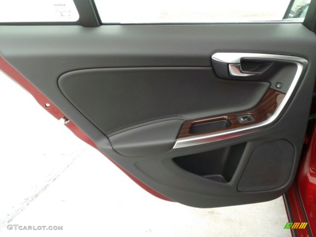 2015 Volvo S60 T5 Drive-E Off-Black Door Panel Photo #91988448