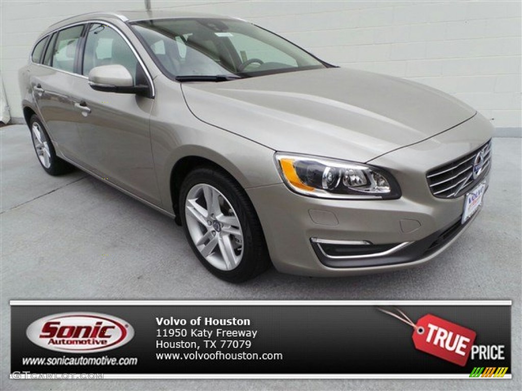 2015 V60 T5 Drive-E - Seashell Metallic / Soft Beige photo #1
