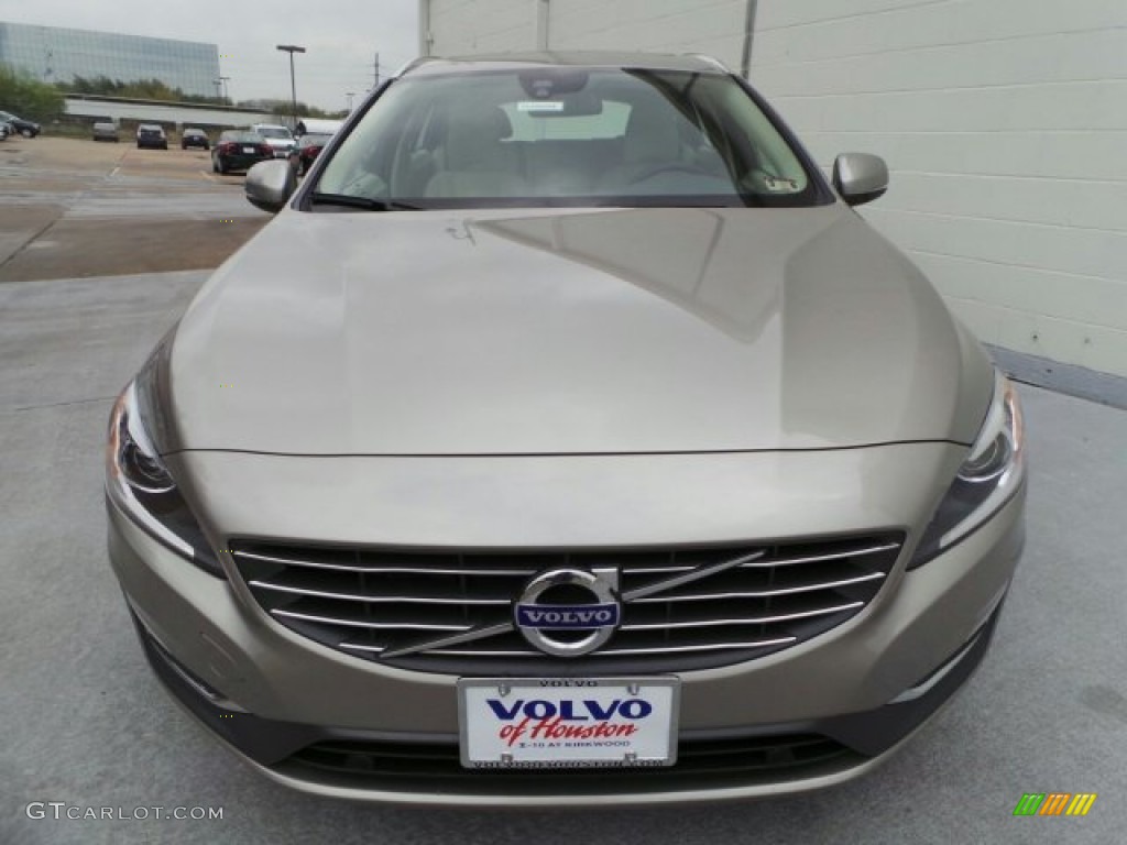 2015 V60 T5 Drive-E - Seashell Metallic / Soft Beige photo #2