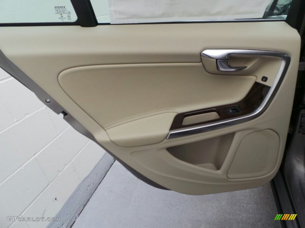 2015 V60 T5 Drive-E - Seashell Metallic / Soft Beige photo #23