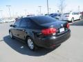 Black - Jetta SE Sedan Photo No. 4
