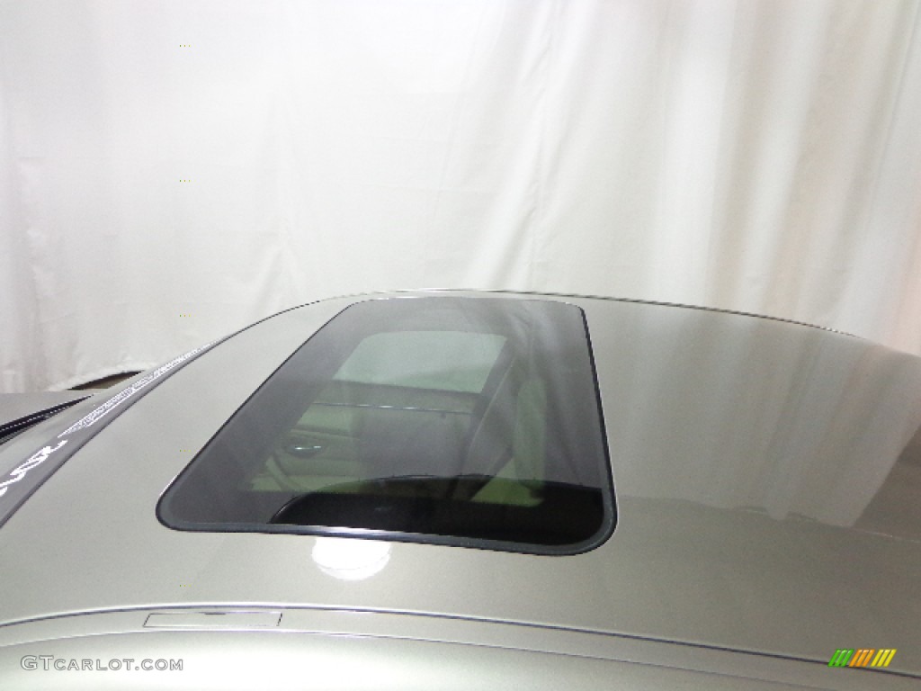 2011 3 Series 335i xDrive Sedan - Platinum Bronze Metallic / Beige Dakota Leather photo #21