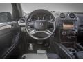 Black - ML 350 4Matic Photo No. 4