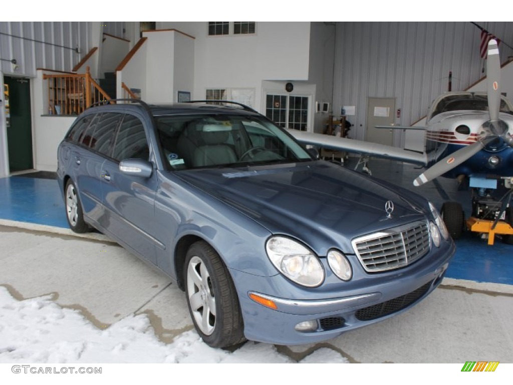 2006 E 500 4Matic Wagon - Platinum Blue Metallic / Ash photo #13