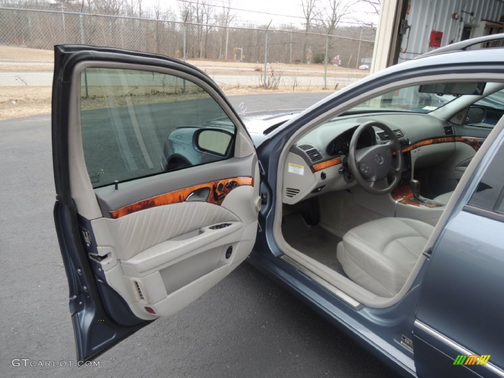 2006 E 500 4Matic Wagon - Platinum Blue Metallic / Ash photo #16