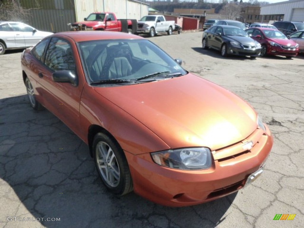 2004 Cavalier Coupe - Sunburst Orange / Graphite photo #2