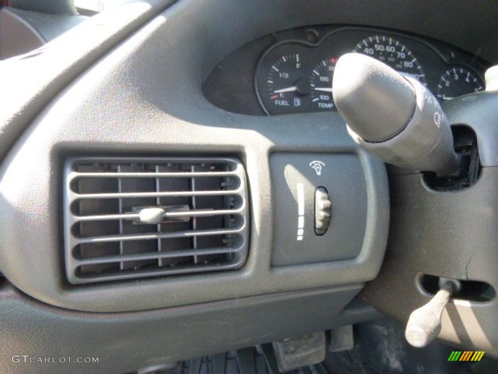 2004 Cavalier Coupe - Sunburst Orange / Graphite photo #17