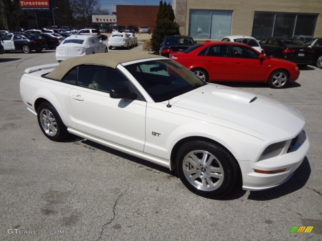 Performance White 2007 Ford Mustang GT Premium Convertible Exterior Photo #92013184