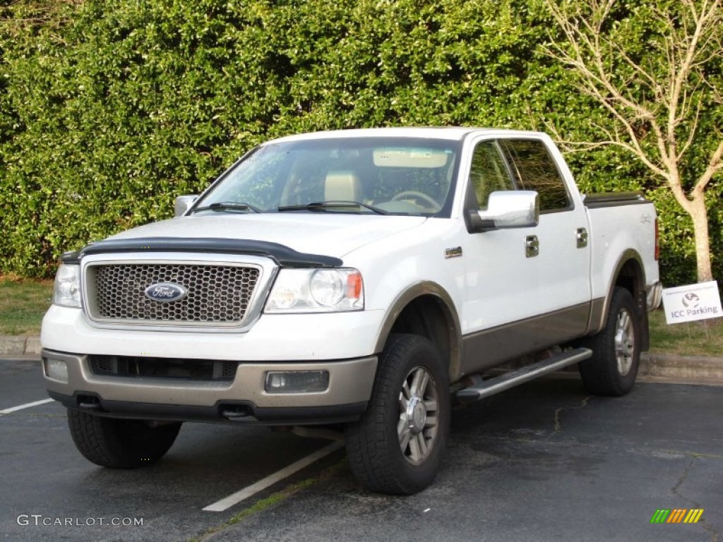 2004 F150 Lariat SuperCrew 4x4 - Oxford White / Tan photo #3