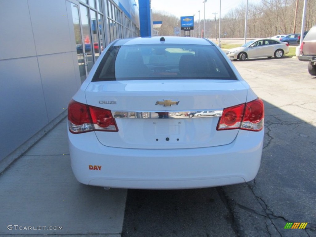 2014 Cruze LS - Summit White / Jet Black/Medium Titanium photo #5