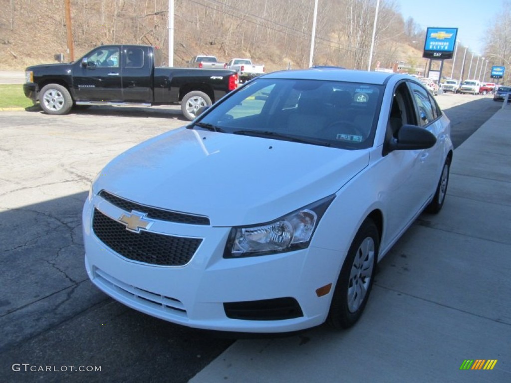 2014 Cruze LS - Summit White / Jet Black/Medium Titanium photo #7