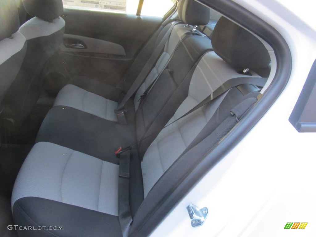 2014 Cruze LS - Summit White / Jet Black/Medium Titanium photo #12