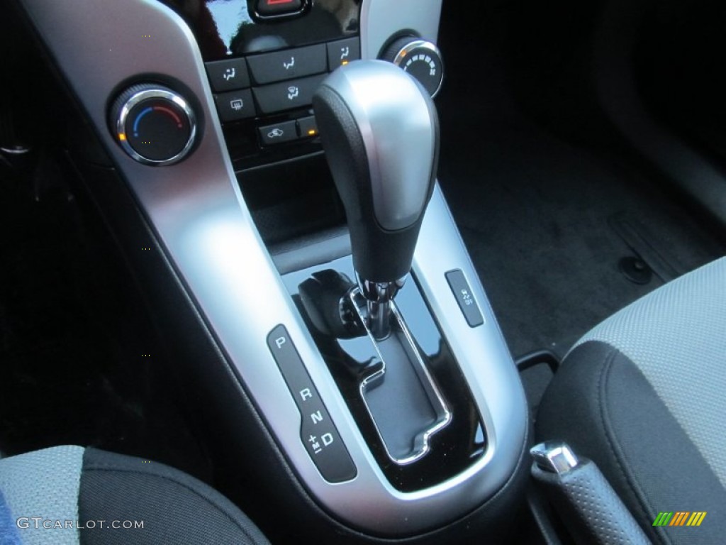 2014 Cruze LS - Summit White / Jet Black/Medium Titanium photo #15