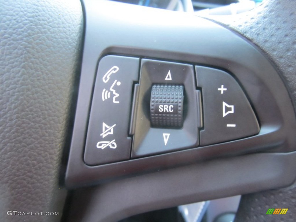 2014 Cruze LS - Summit White / Jet Black/Medium Titanium photo #17