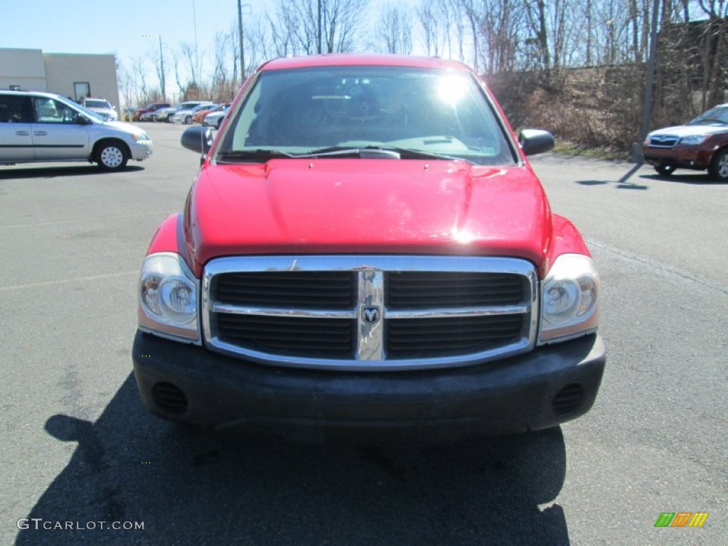2004 Durango ST 4x4 - Flame Red / Medium Slate Gray photo #3