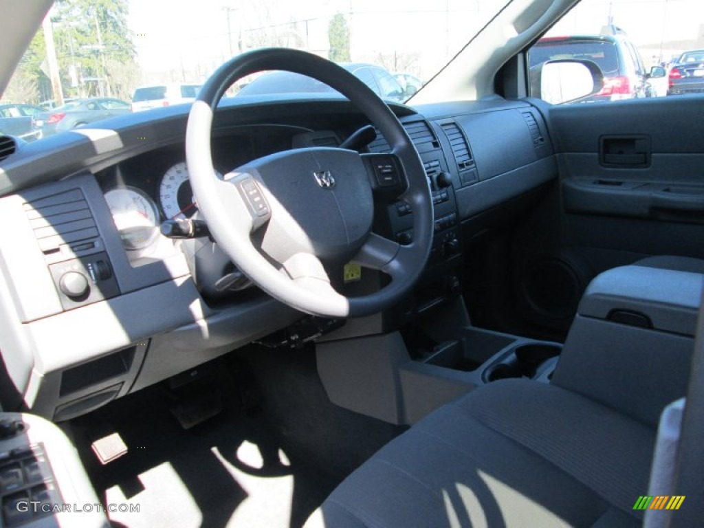 2004 Durango ST 4x4 - Flame Red / Medium Slate Gray photo #10