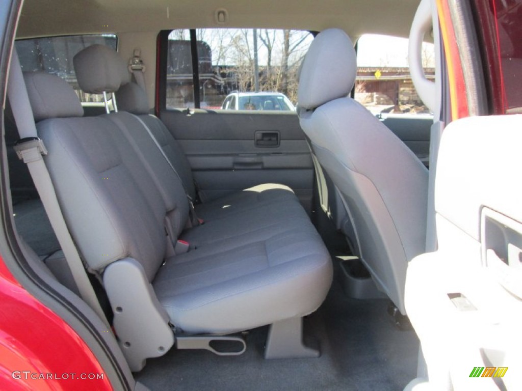 2004 Durango ST 4x4 - Flame Red / Medium Slate Gray photo #18