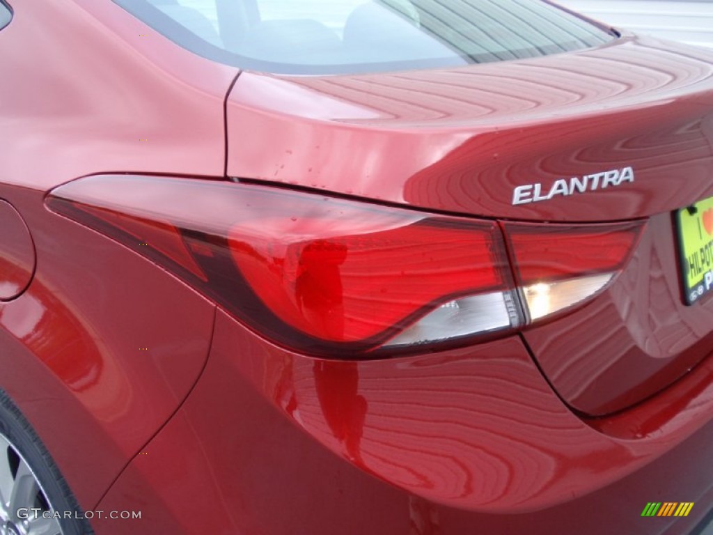 2014 Elantra SE Sedan - Red / Gray photo #13