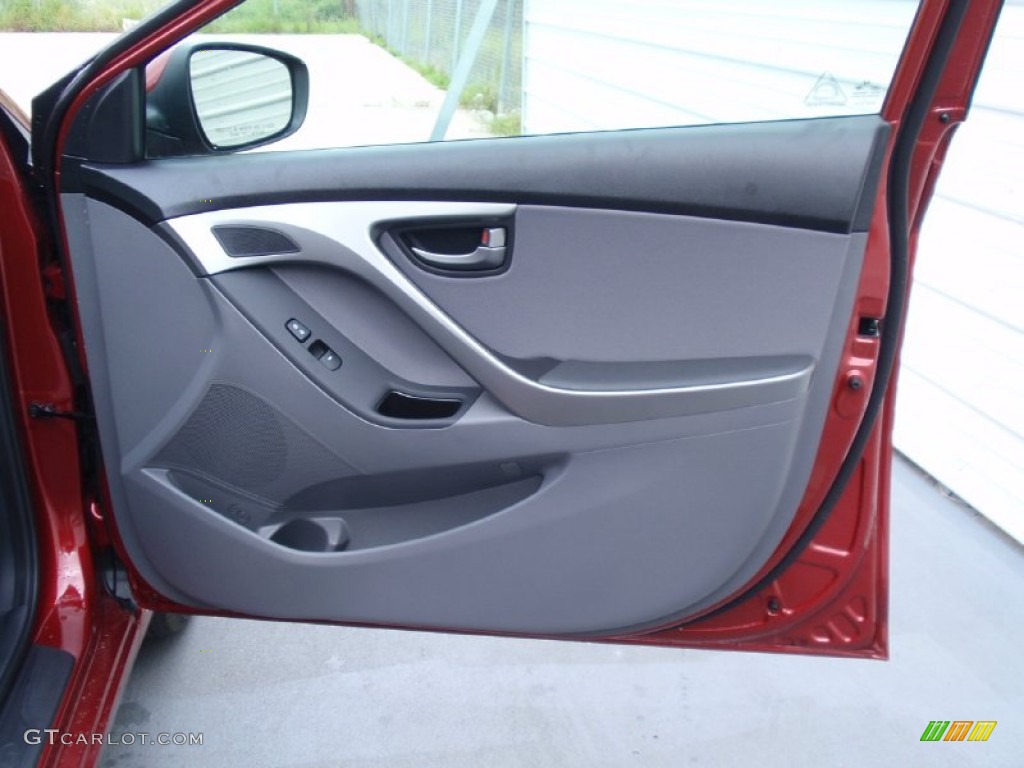 2014 Elantra SE Sedan - Red / Gray photo #16