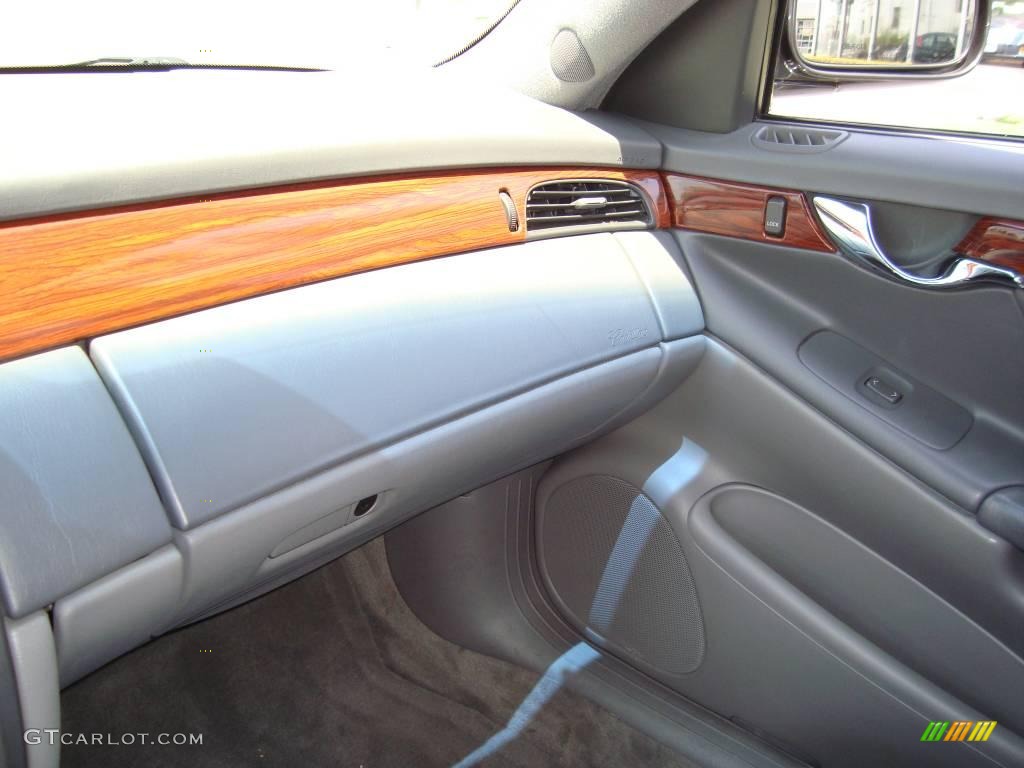 2001 DeVille Sedan - Graphite / Dark Gray photo #17