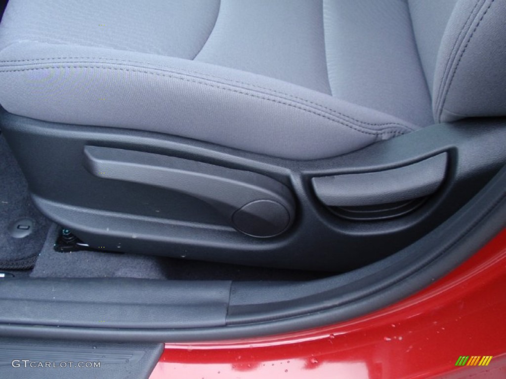 2014 Elantra SE Sedan - Red / Gray photo #26