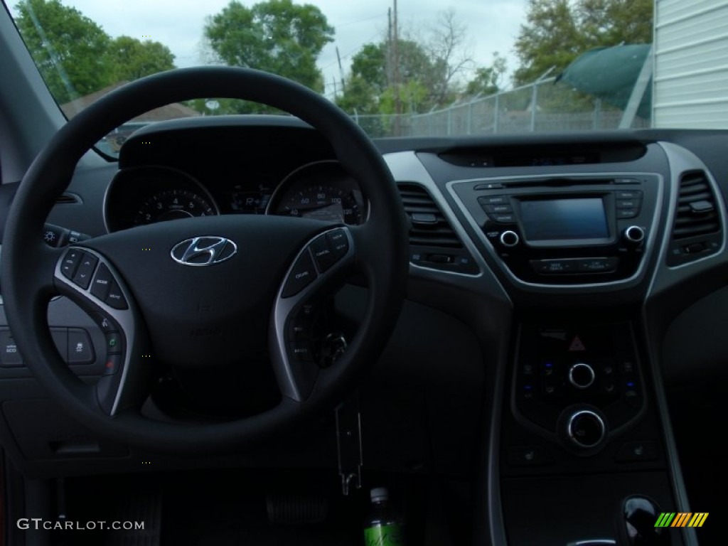 2014 Elantra SE Sedan - Red / Gray photo #27