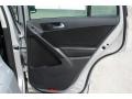 Reflex Silver Metallic - Tiguan SE Photo No. 17