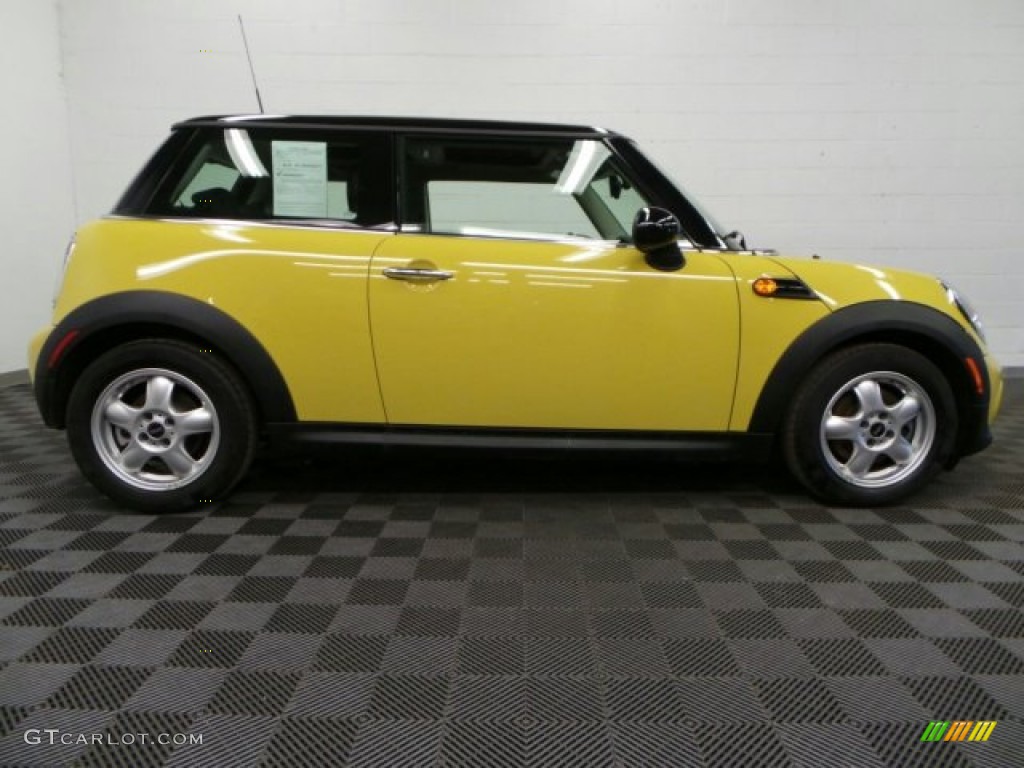 2011 Cooper Hardtop - Interchange Yellow / Carbon Black photo #7